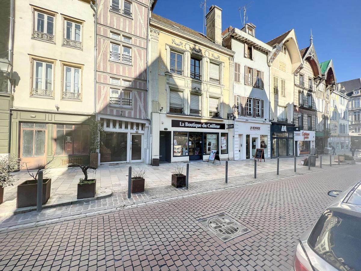 Les Terrasses Du Bouchon Leilighet Troyes Eksteriør bilde